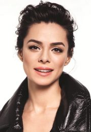 Özge Özpirinçci